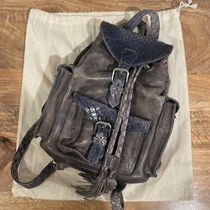 No longer use would like to give to a good home.